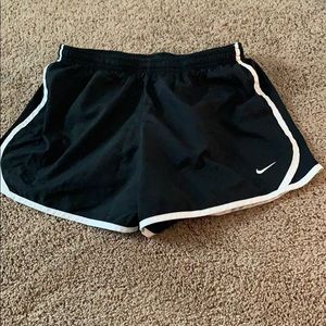 YOUTH xl girls nike shorts